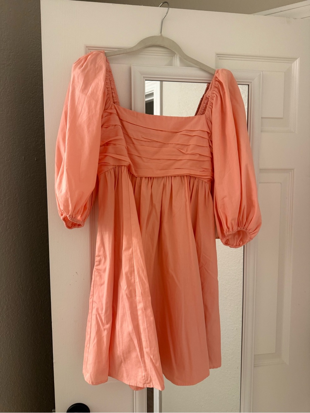 Abercrombie & Fitch Puff-Sleeve Dress